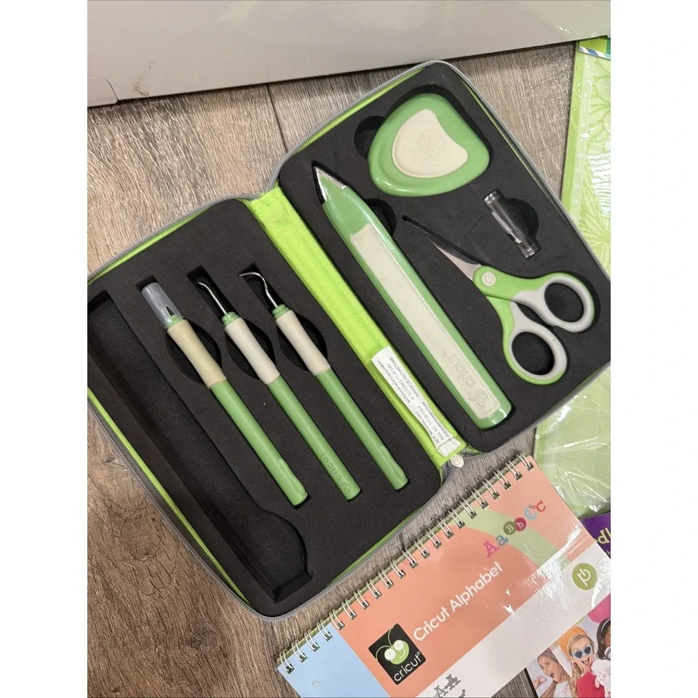 Cricut Expression 2 Cutting Machine in Original Box, and Lots Of Extras